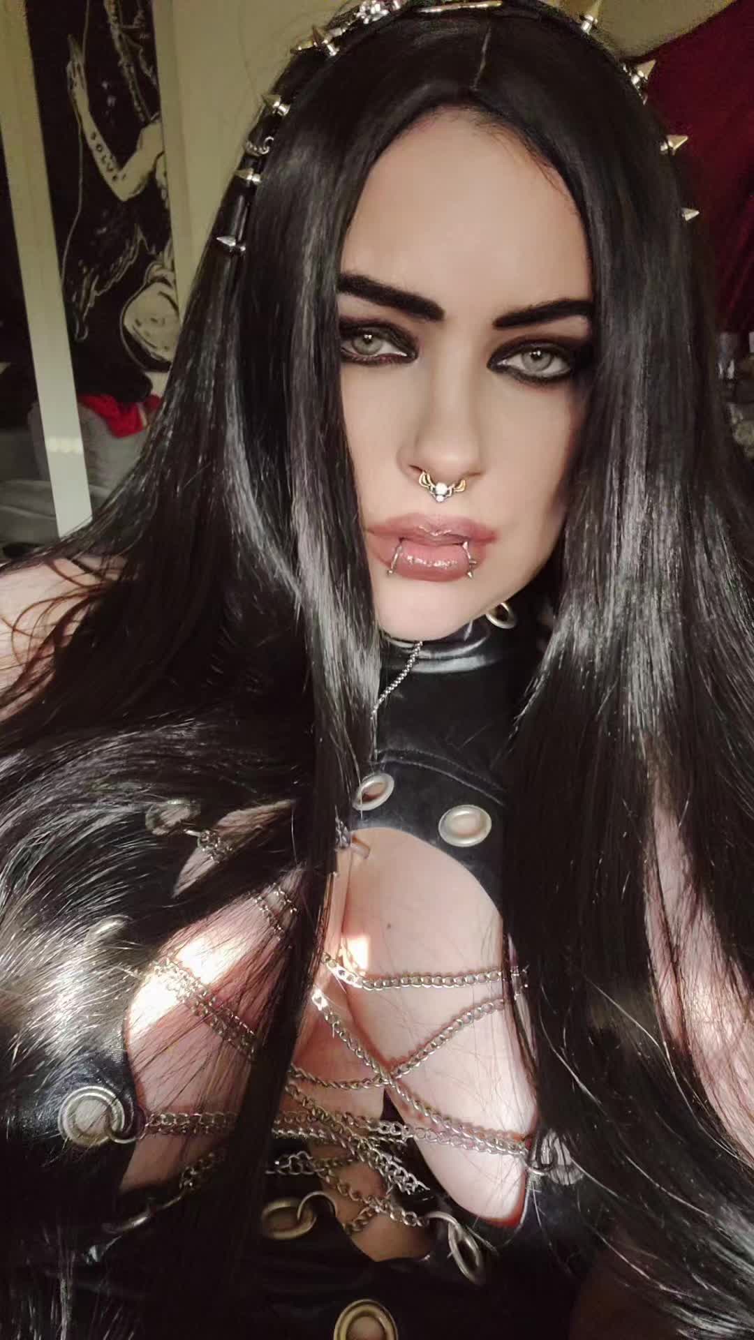 @NadineUniverse107