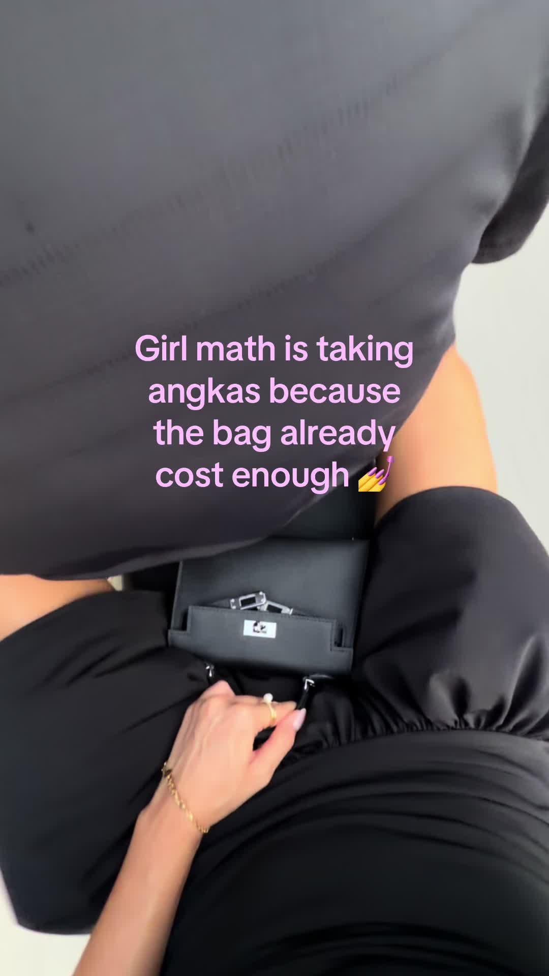 @Shania