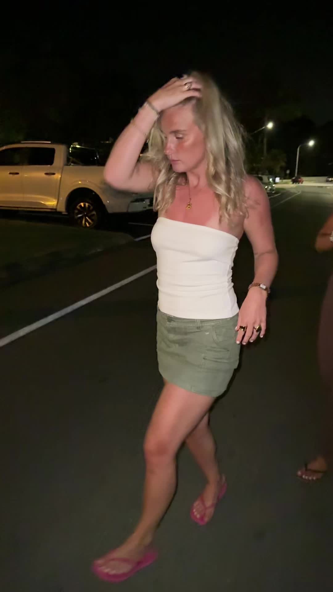 @Tuvau