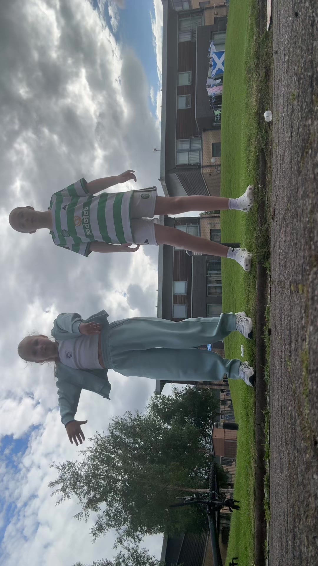 @WhitneyWingate🍓