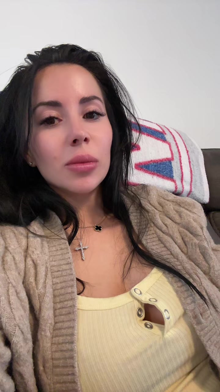@Elena Xonia
