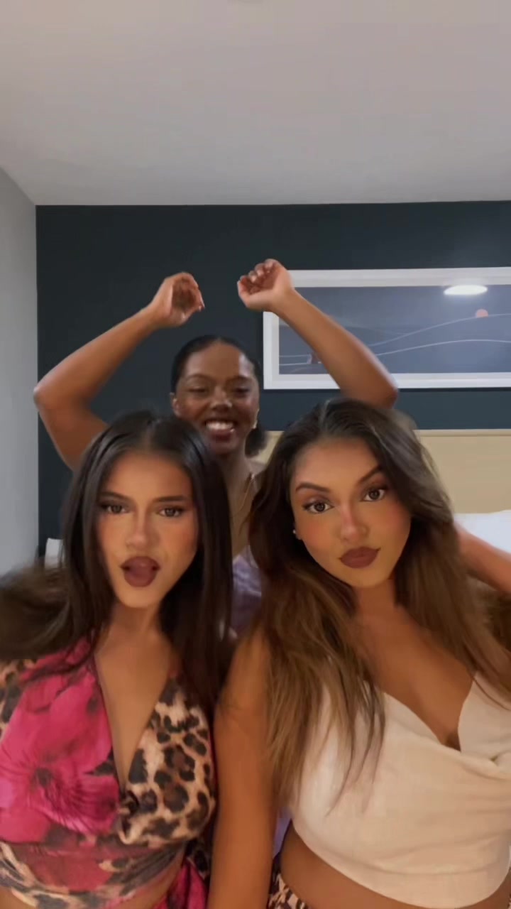 @𝐒𝐎𝐍𝐍𝐈𝐄𝐀