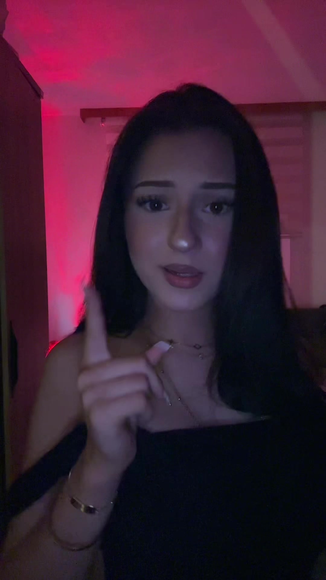 @𝐌𝐞𝐝𝐢𝐧𝐞
