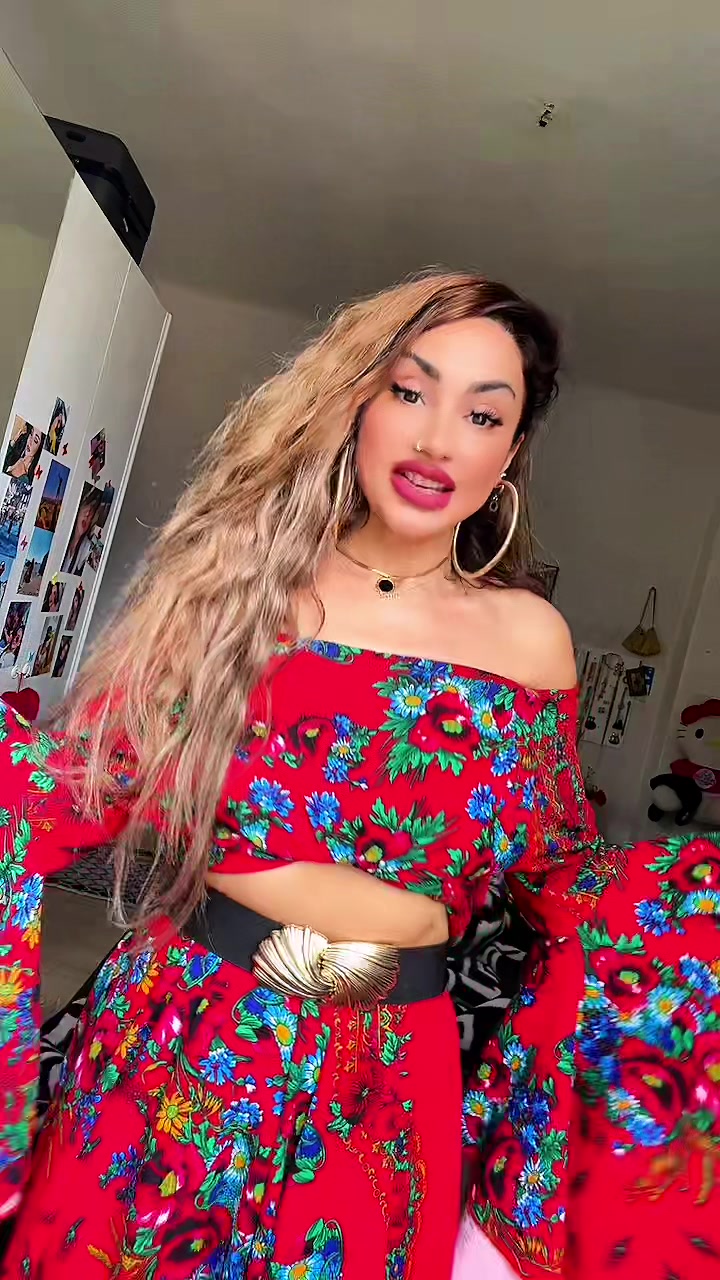 @lorylolyta32