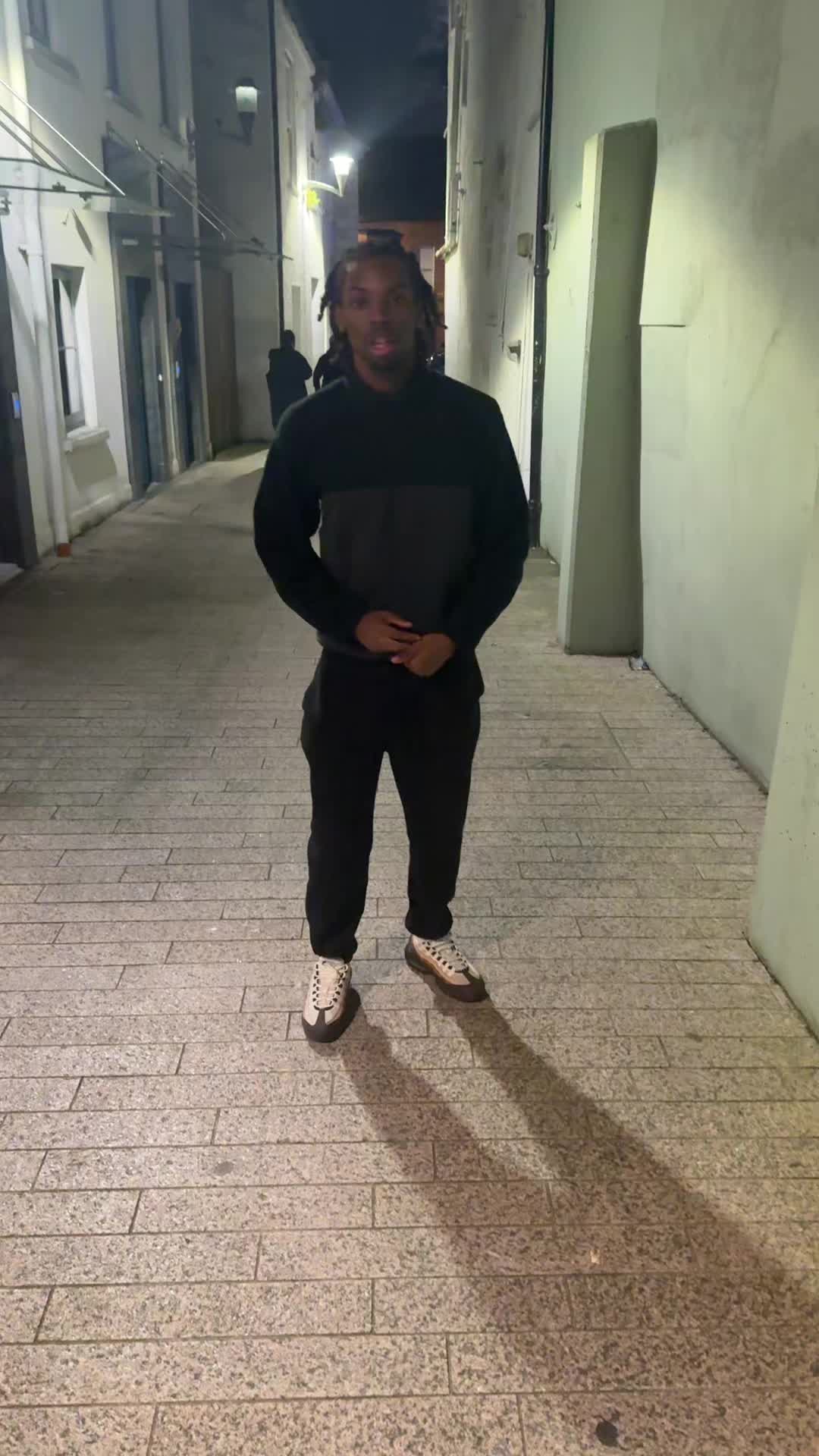 @UGO419