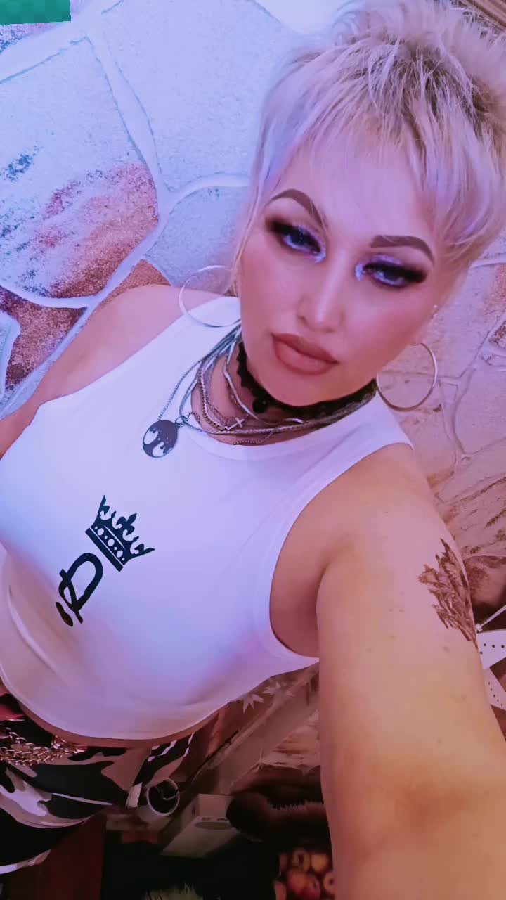 @𝒜𝓃𝒹𝒾𝓀𝒶