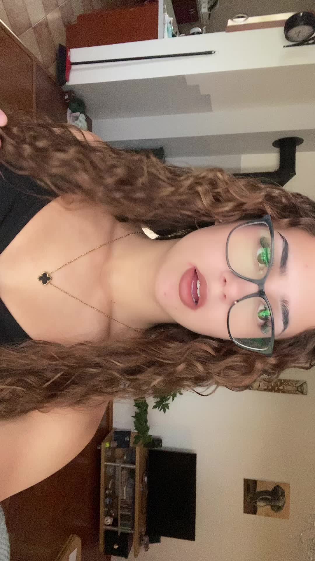 @𝐇𝐀𝐍𝐍𝐀🎀