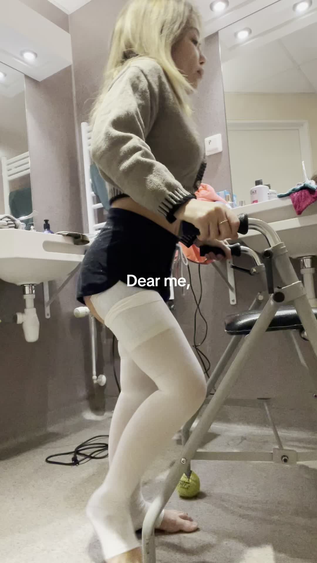 @Emyofficiel