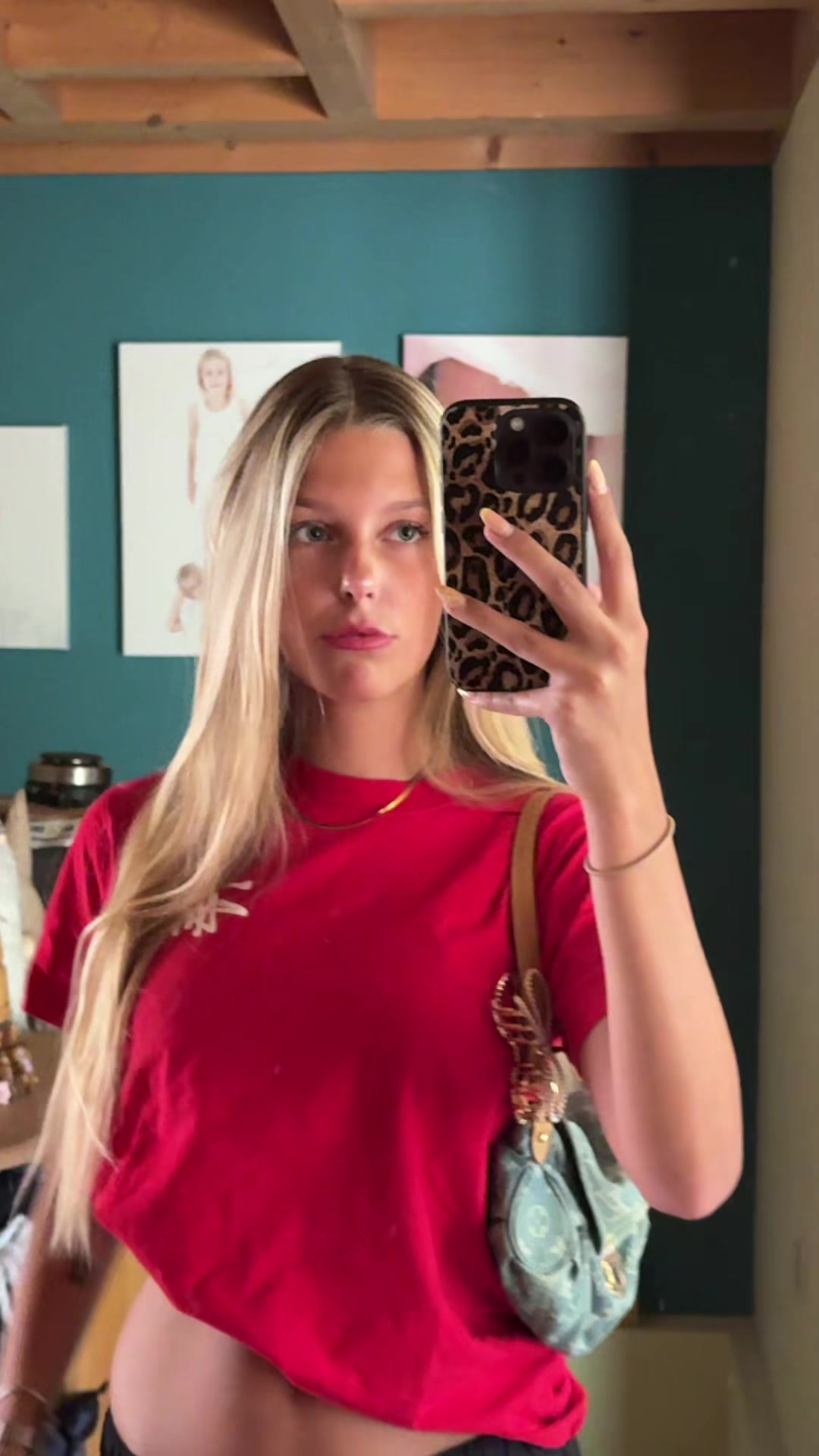 @emelieaway
