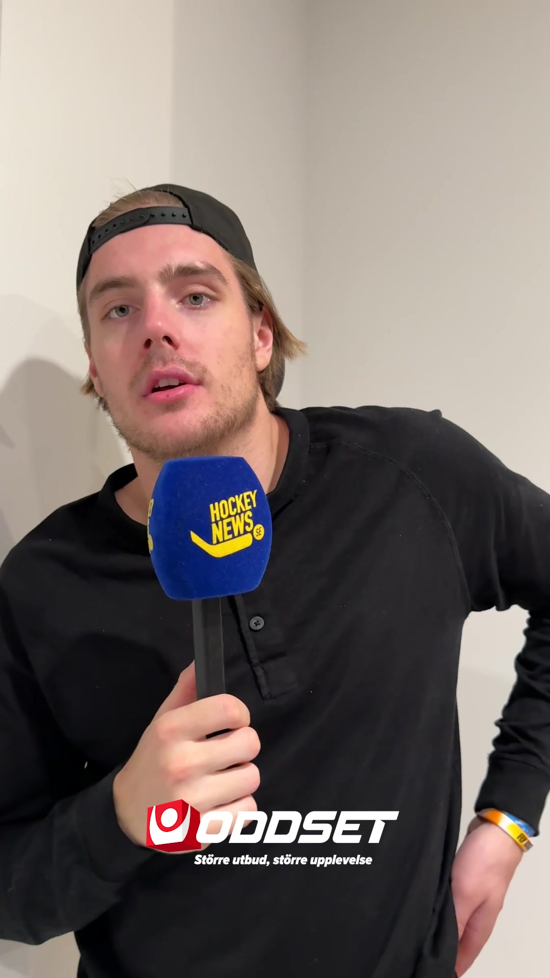 @HockeyNews