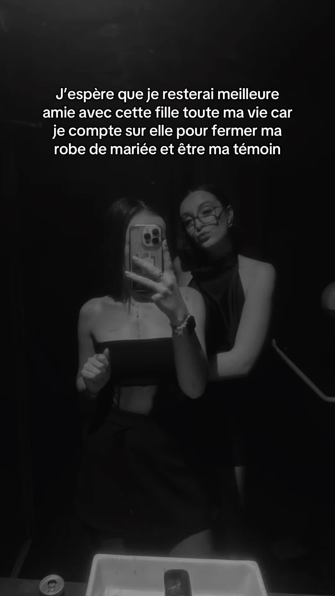 @Ella🦋