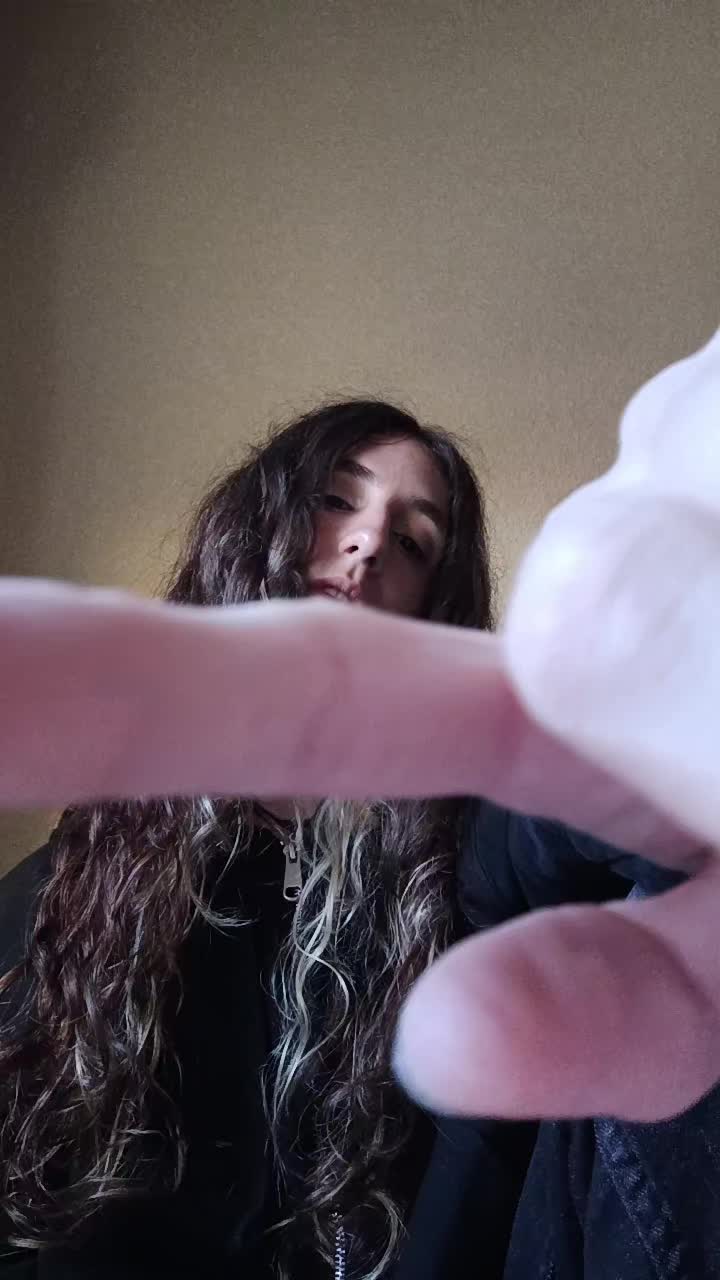 @la chica de la mirada matadora