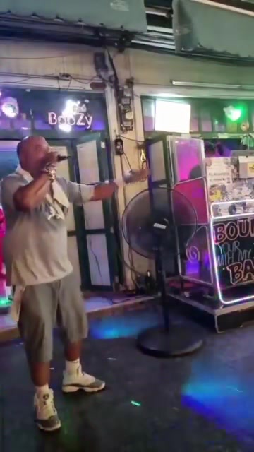 @#GhettoTravelMan