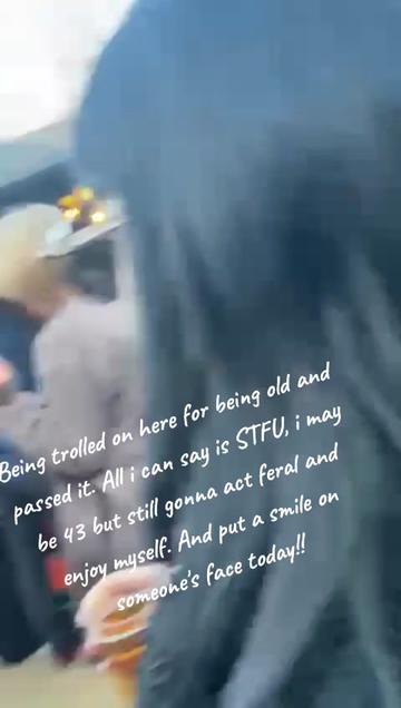 @Lauren 🏳️🌈