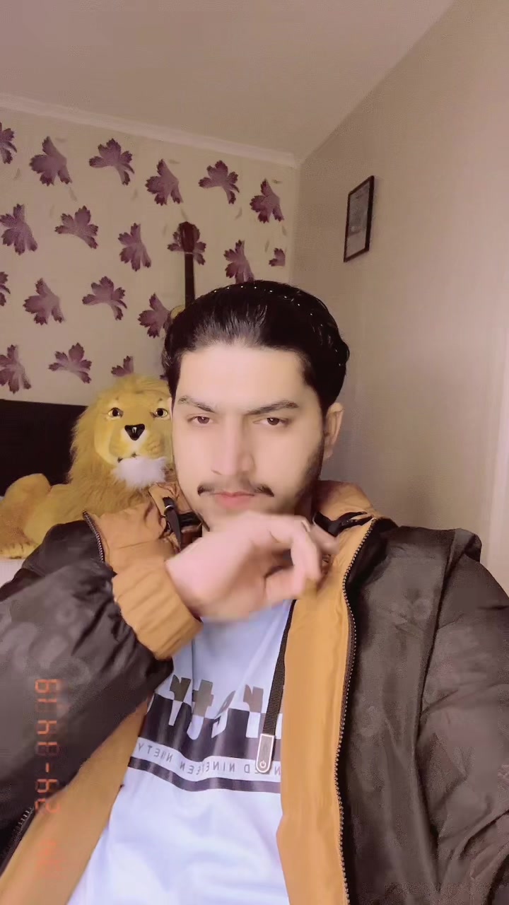 @Royaljutt Top kiNg💪🦅🇬🇧