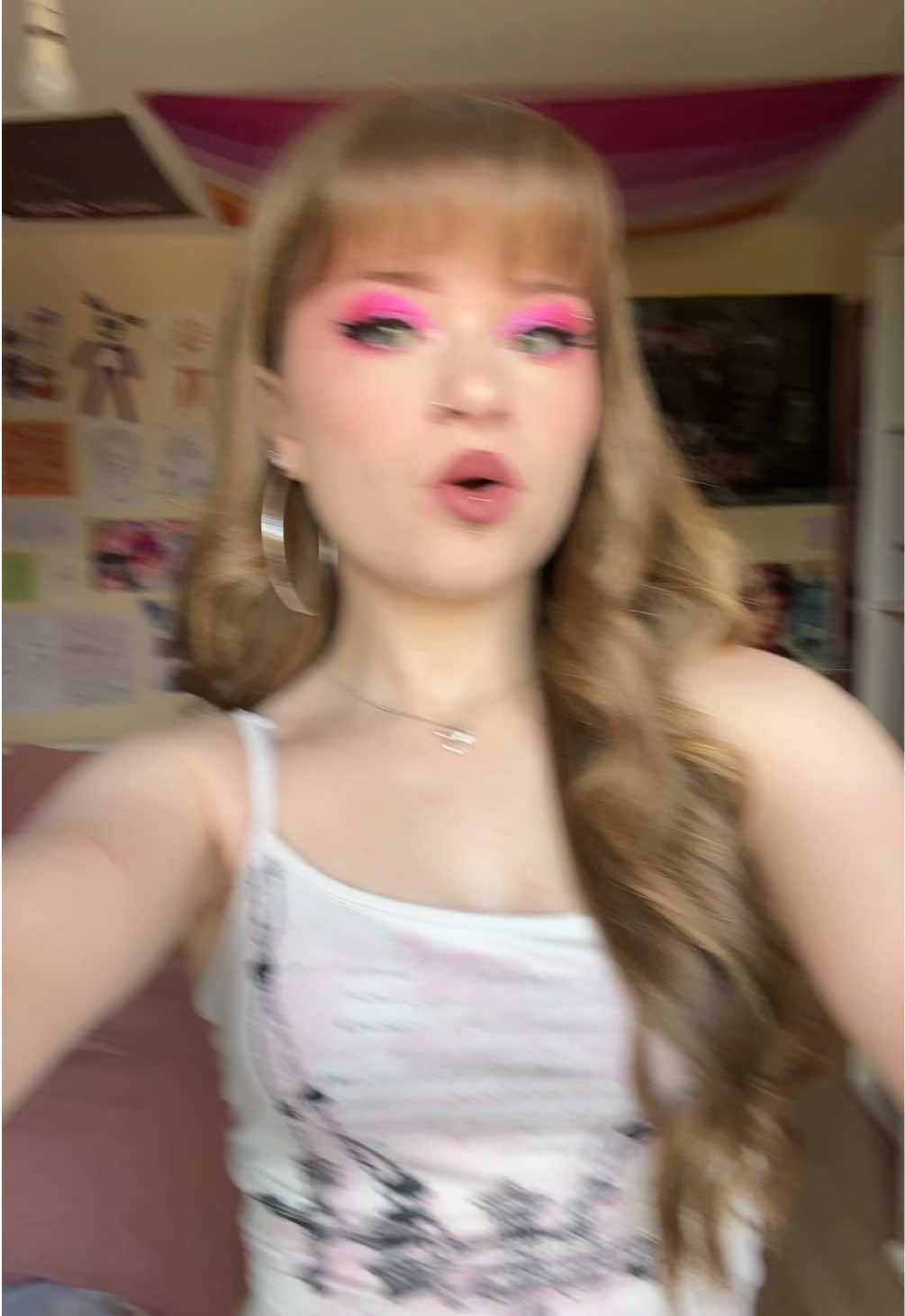 @Brooke 👩&zwj;❤️&zwj;💋&zwj;👩