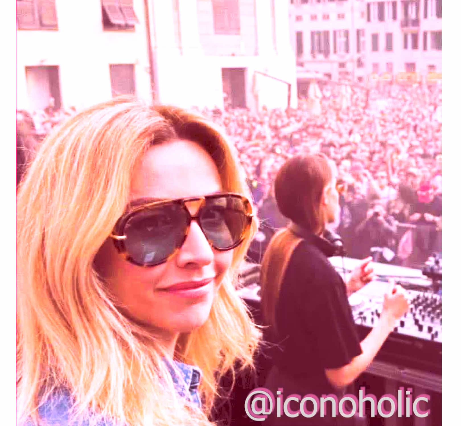 @iconoholic