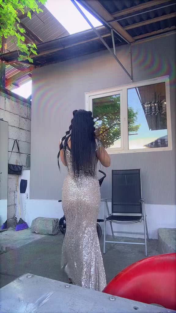 @Elysa