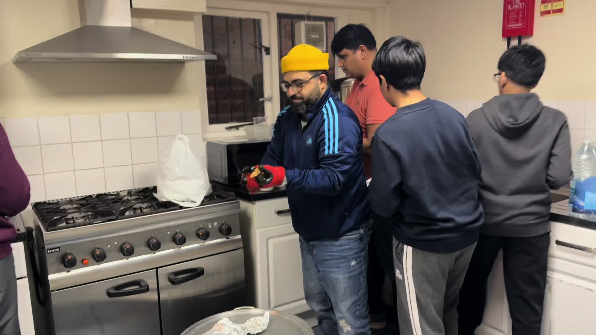 @Gujz786