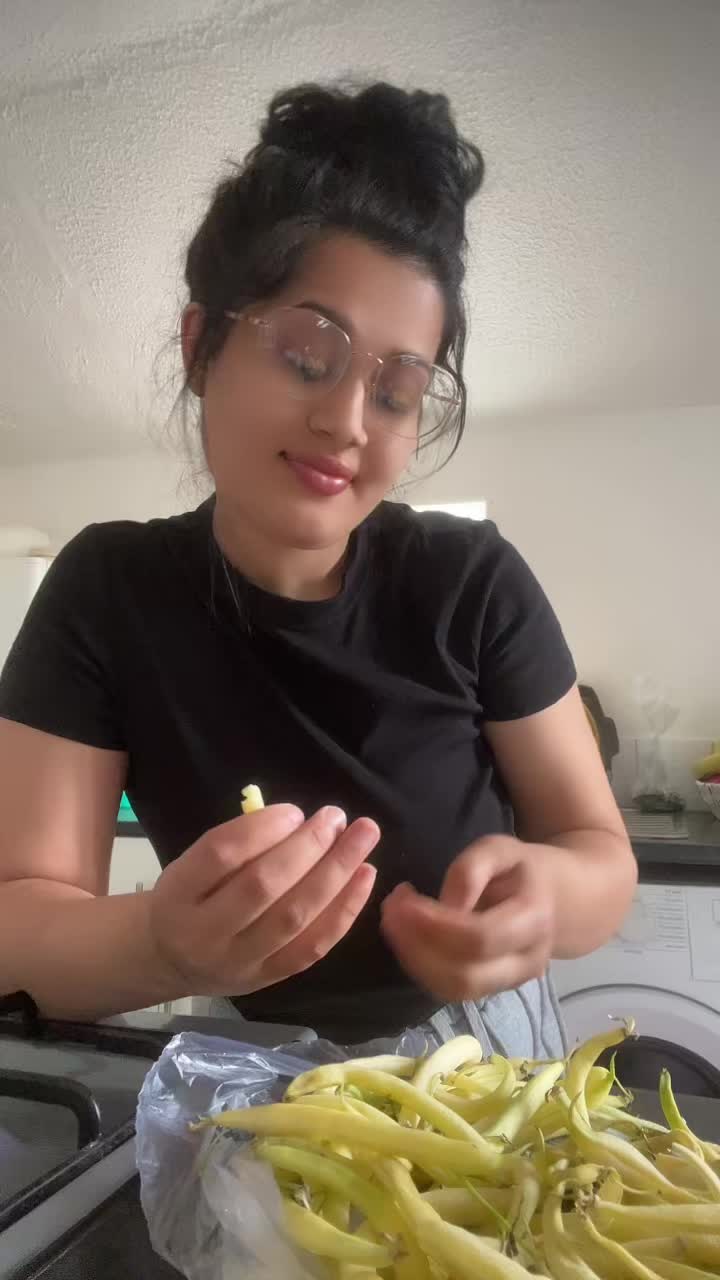 @Ana