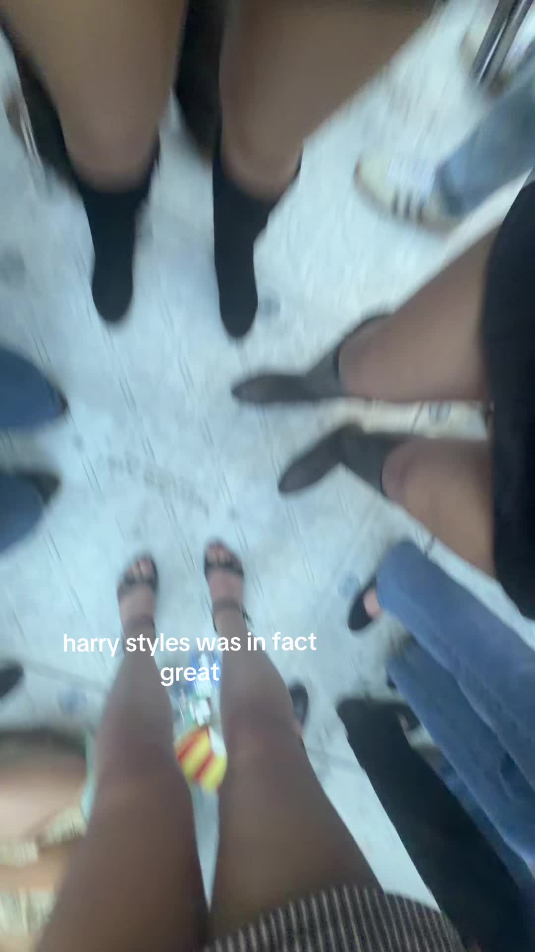 @larissa🫡🎸💞