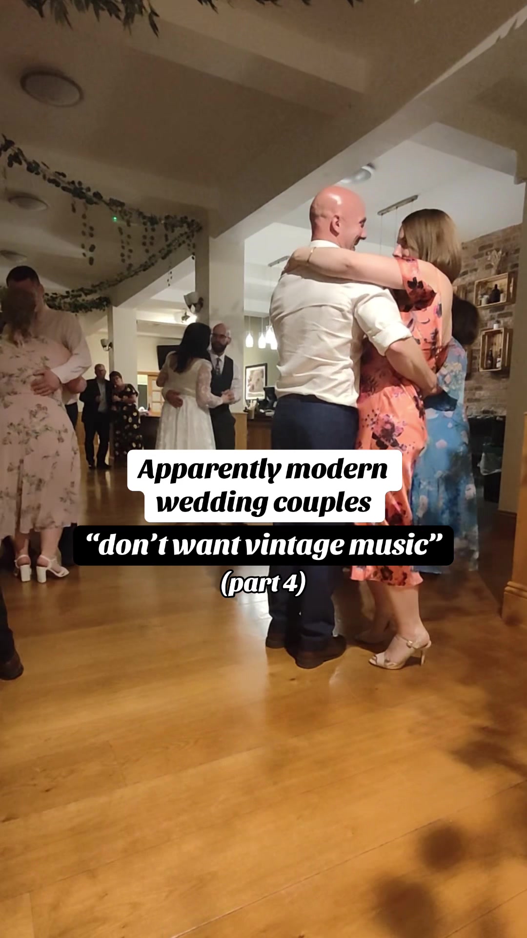 @Viva la Vintage Singer