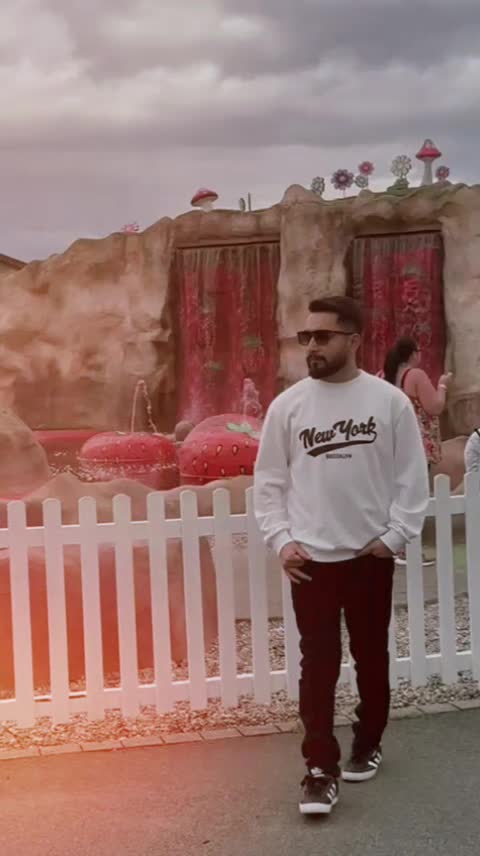 @kashmiri