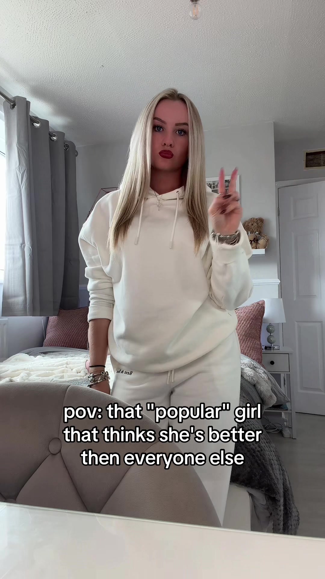 @EmmaMofficial