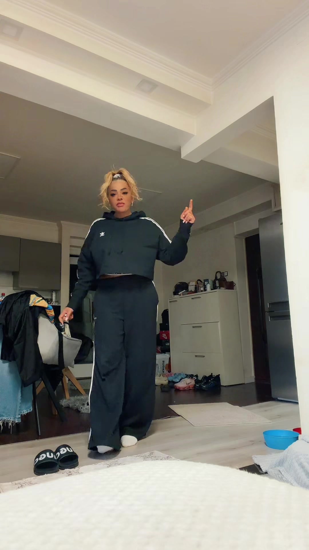 @Mon_Chery