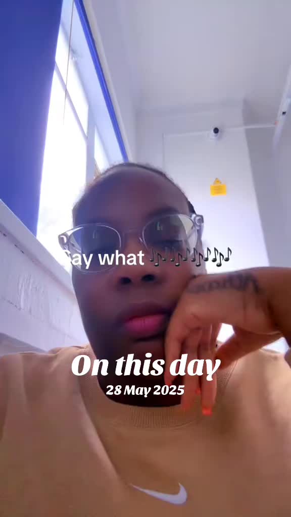 @MrsFranceskamara77