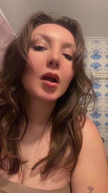 @oddfishgirl