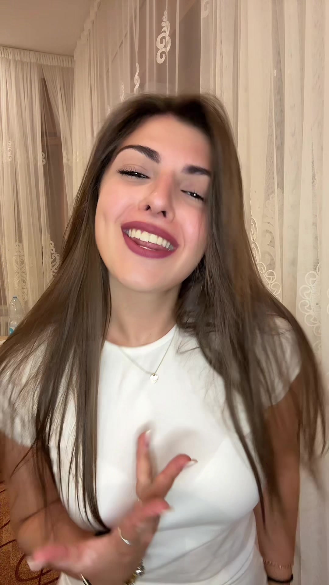 @Daniela Scarabnuta