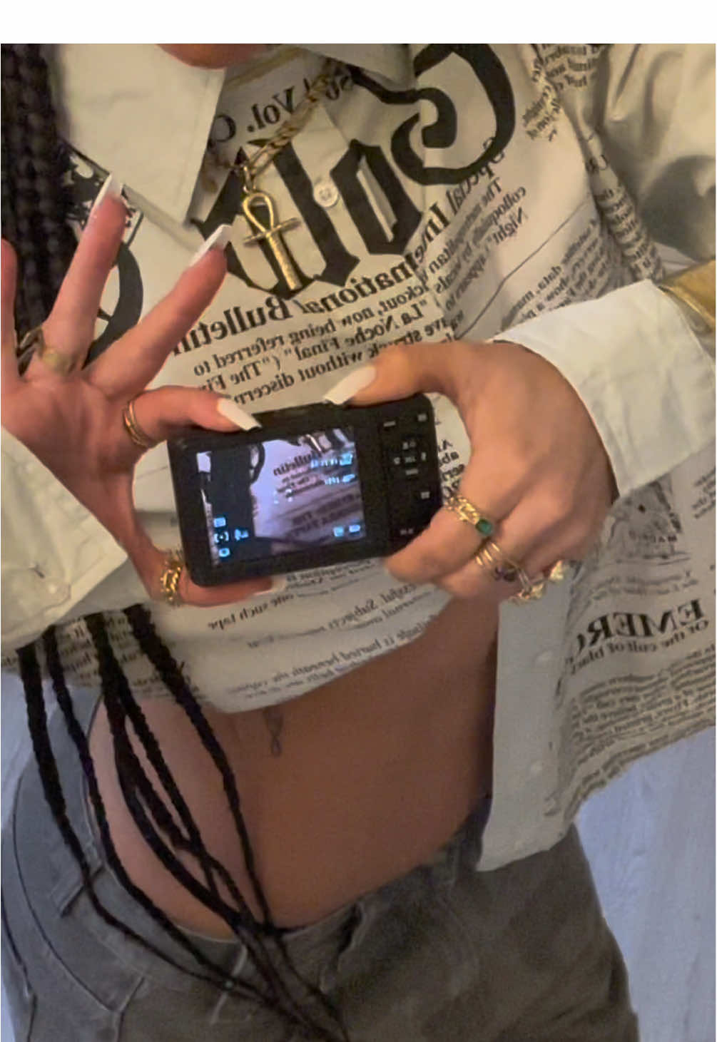 @clauddyy_