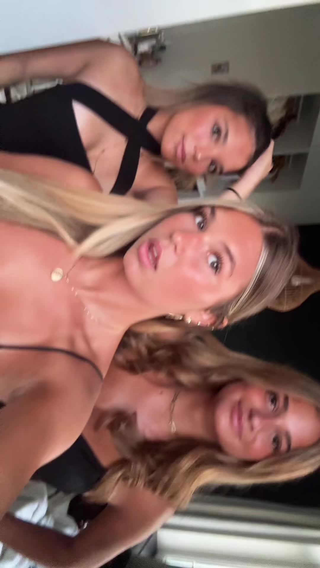 @Célia