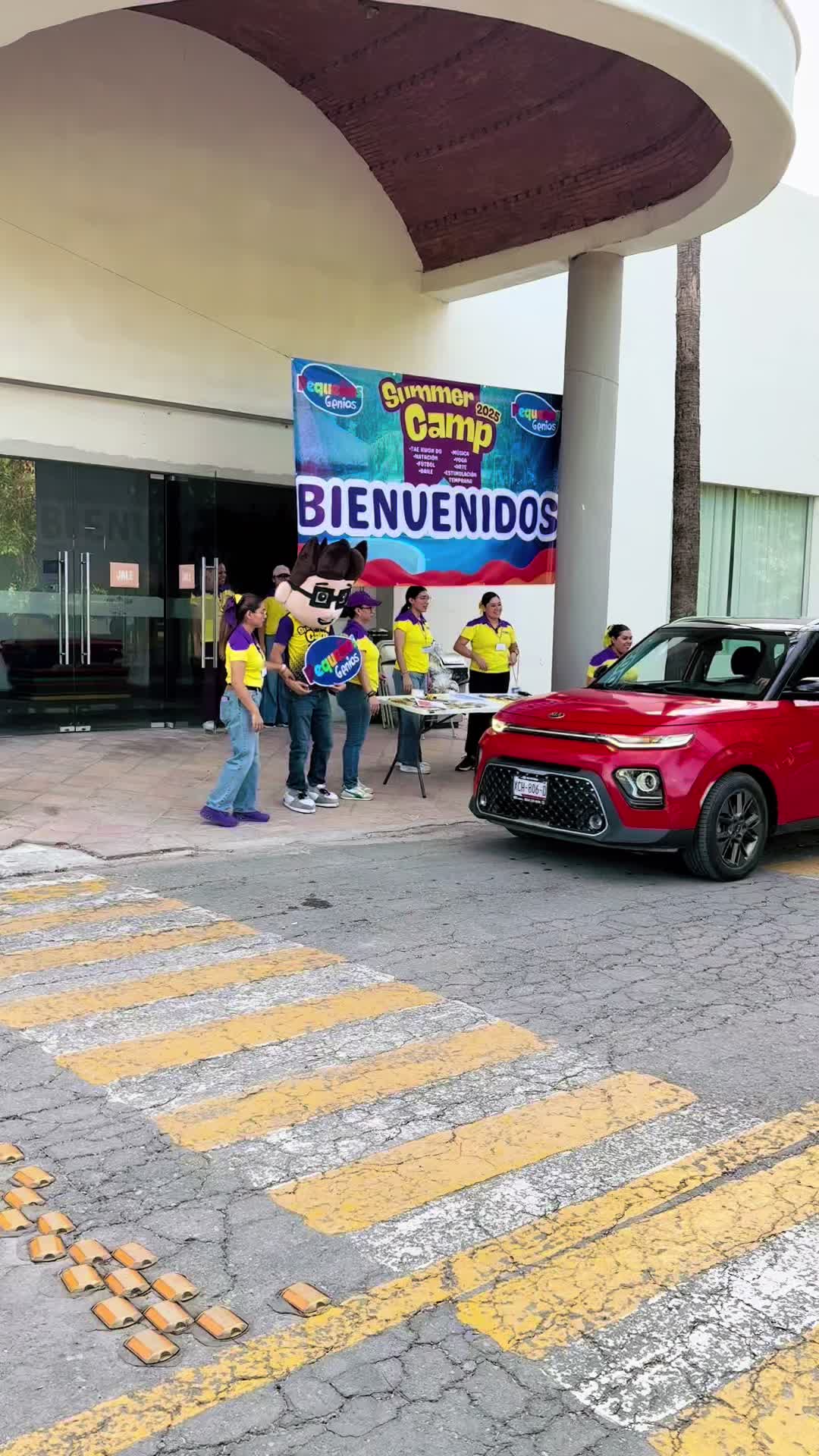 @Instituto Pequeños Genios