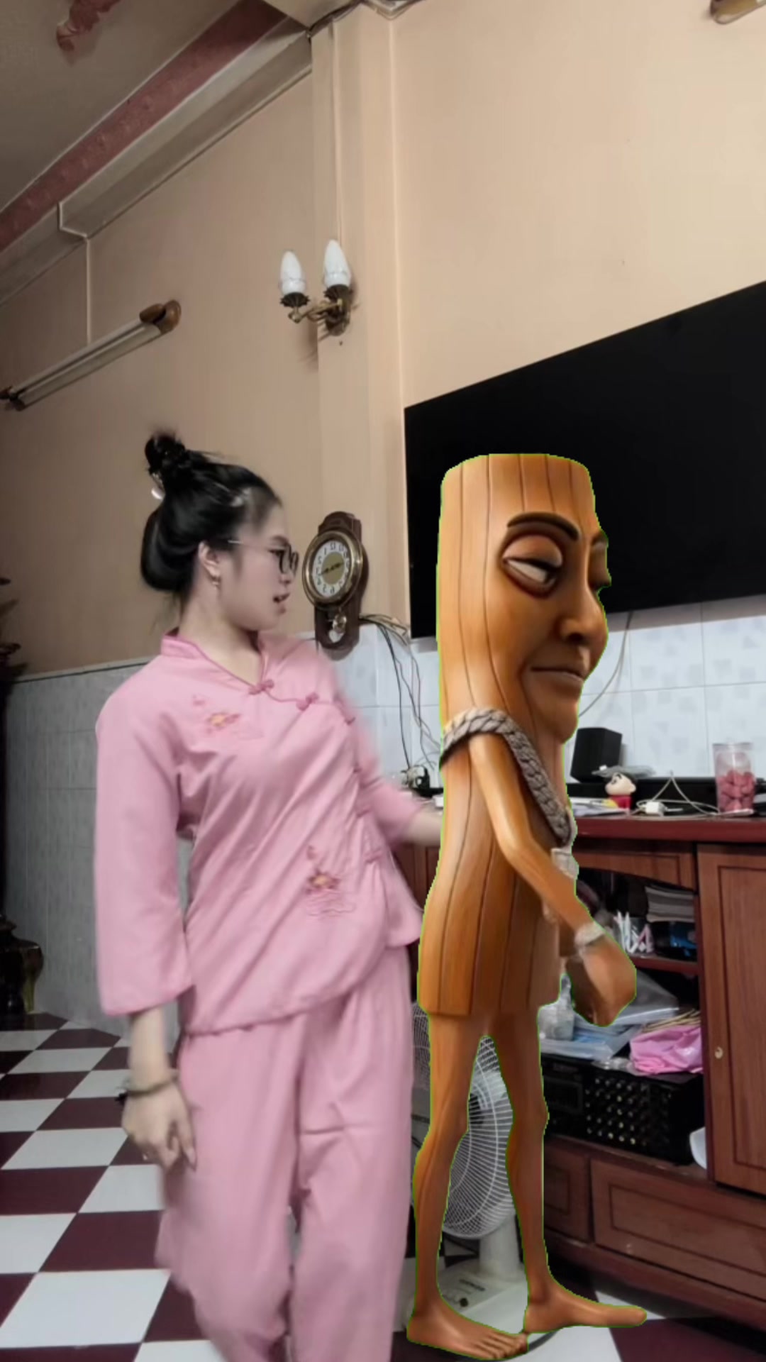 @Huỳnh Gia Nghi