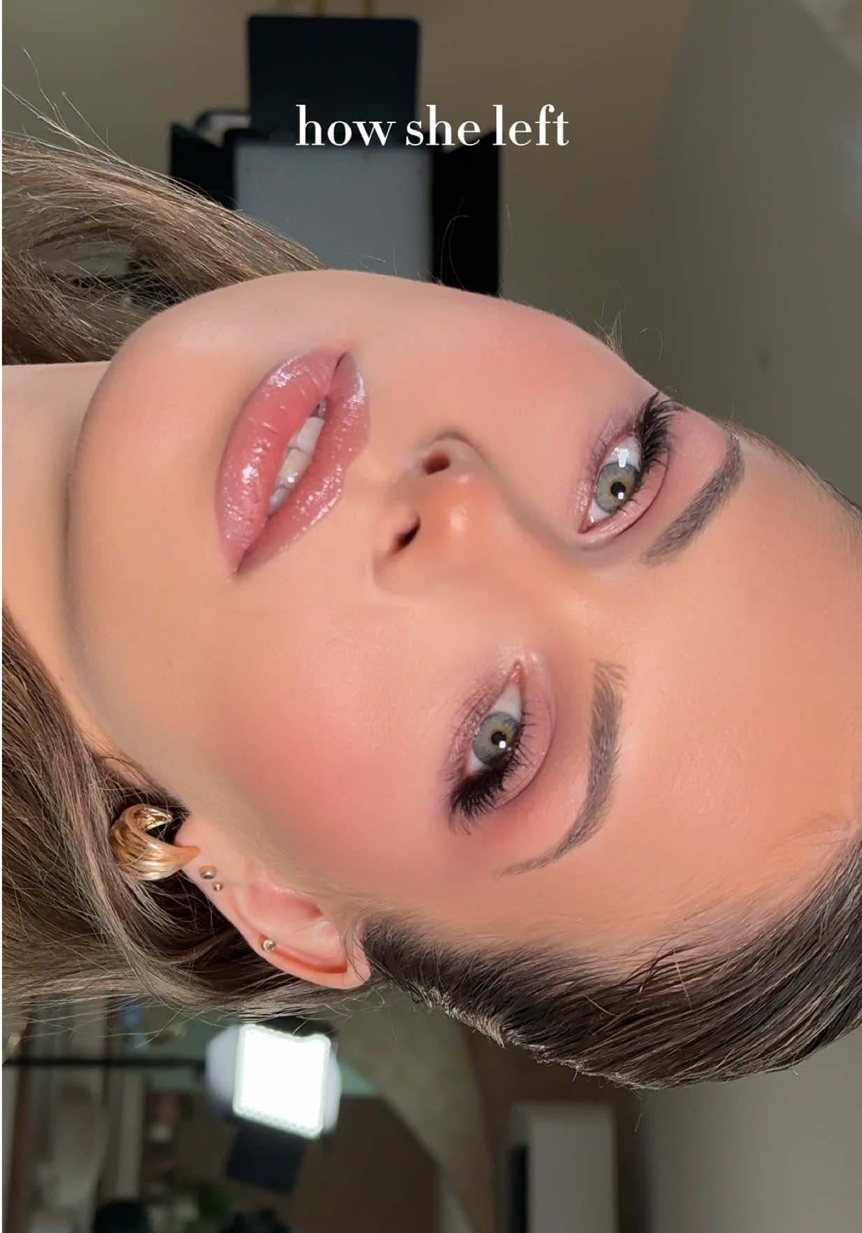 @Una | Makeup artist