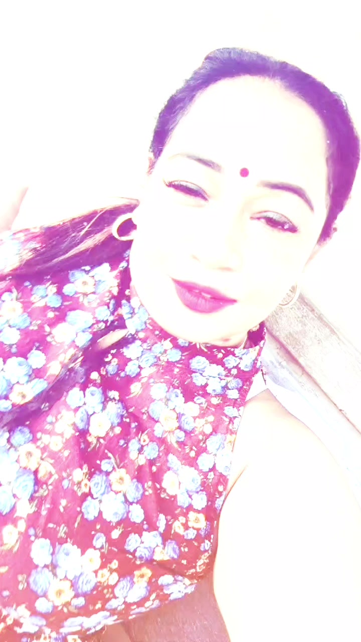 @Brinda_😗