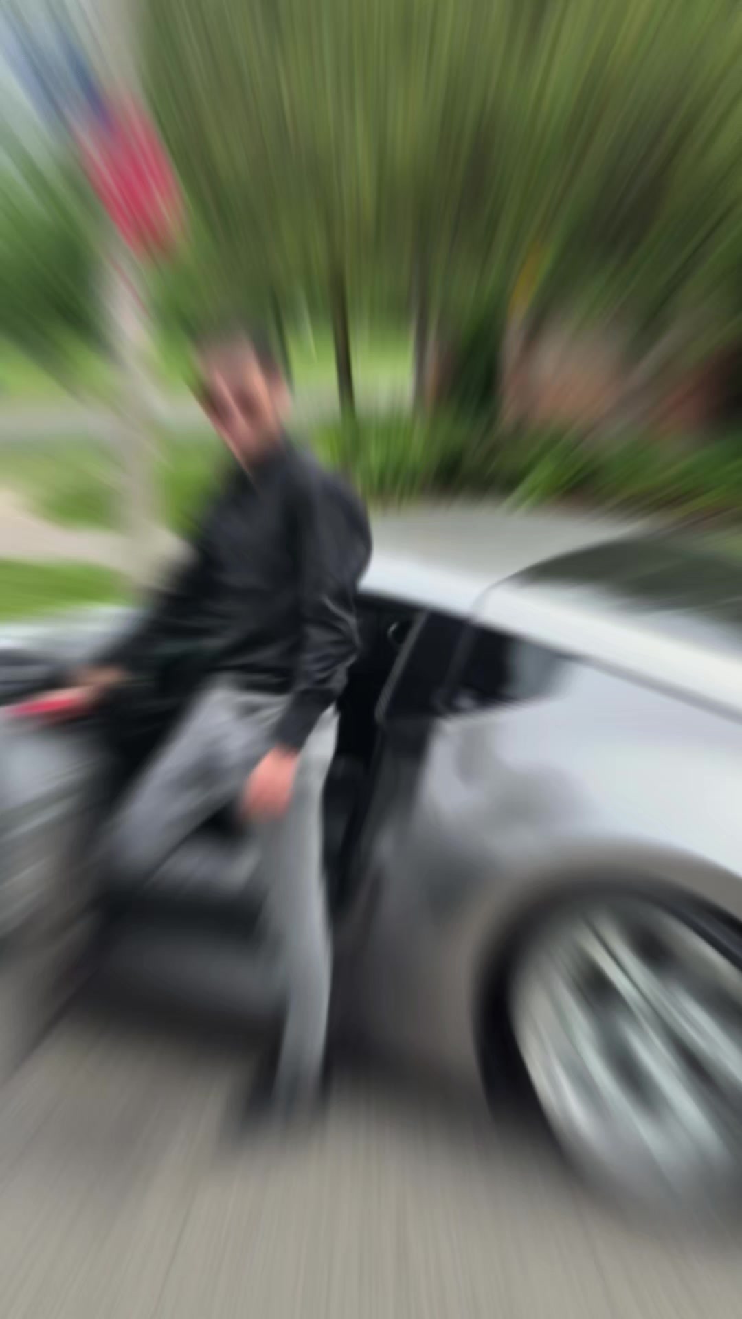 @Hm&icirc;m&iuml; Th&egrave; Fr&euml;&ecirc;m&aring;n 🦅