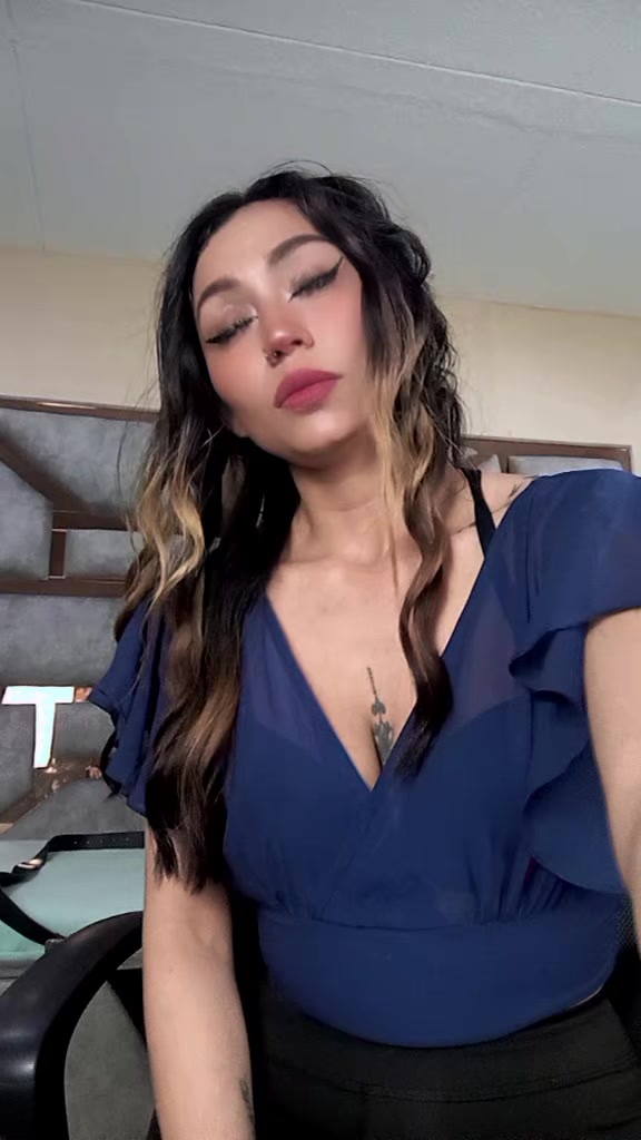 @🐇helenn Olguin 😘🖤