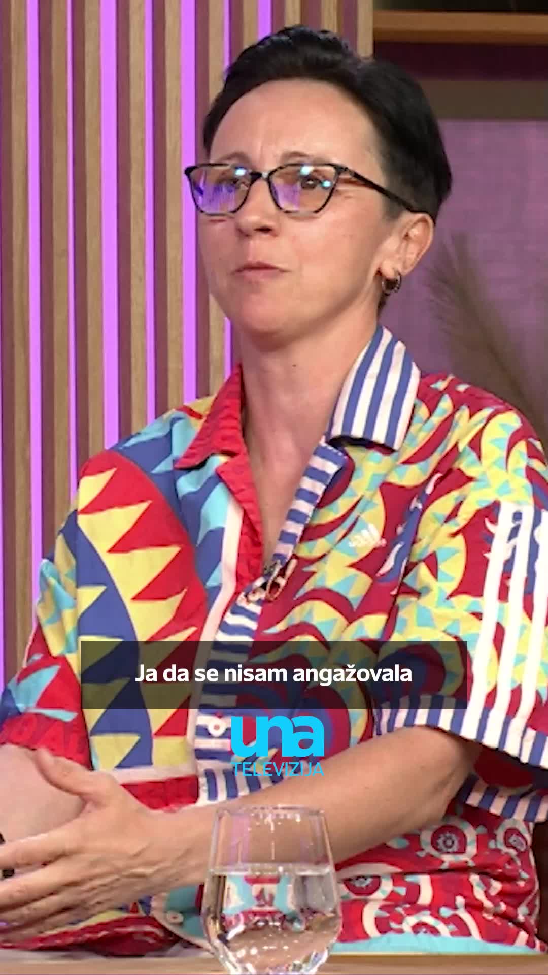 @UNA TELEVIZIJA