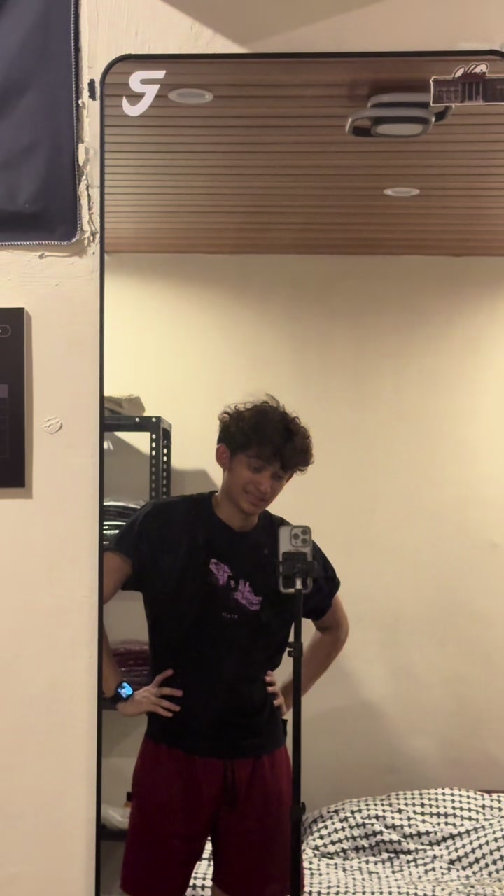 @Jhustine