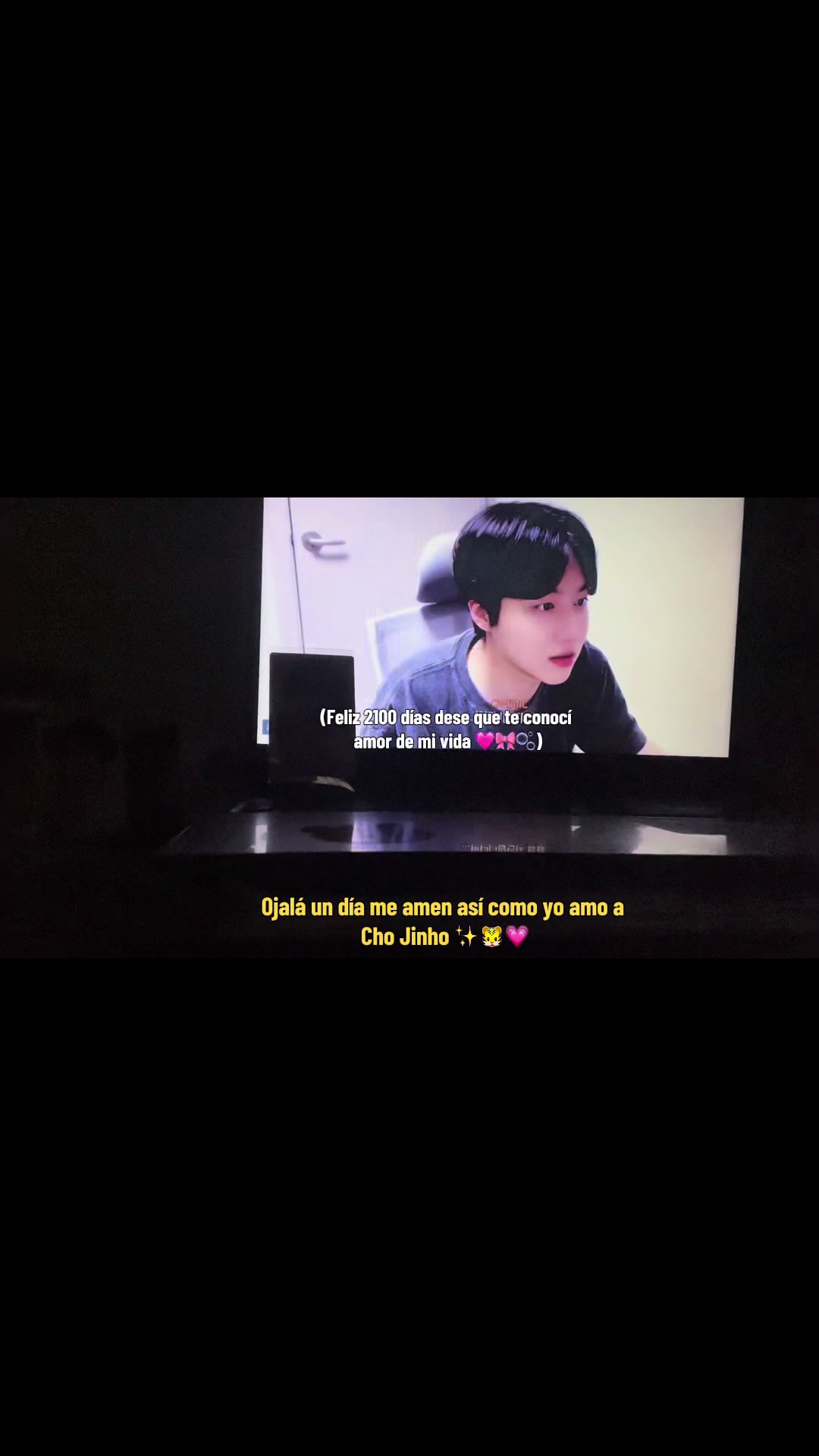@Los cachetitos de Jinho🍑🐿️