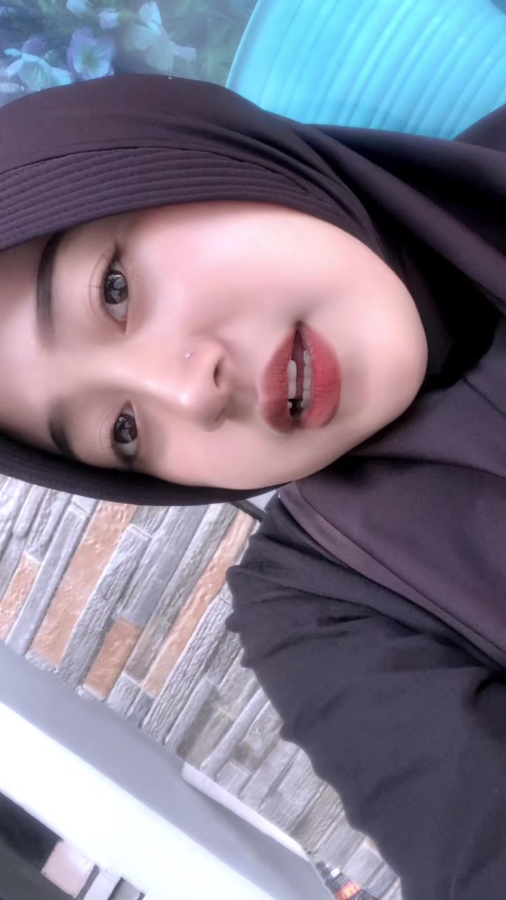 @Dhe