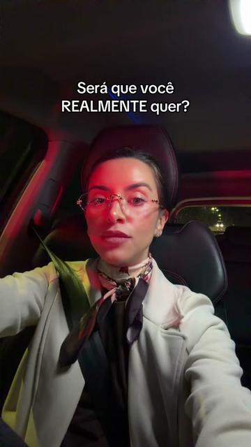 @Dra Julia Vasconcellos