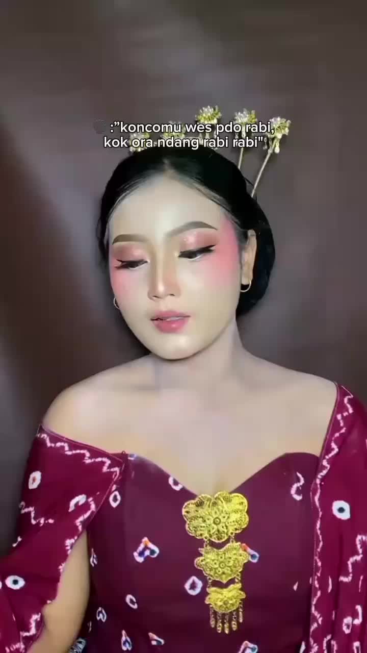 @hallo