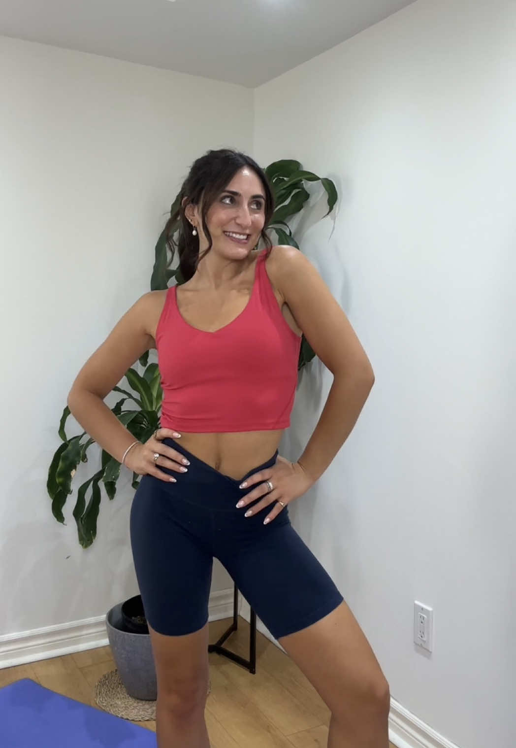 @Rachel • posture + fitness