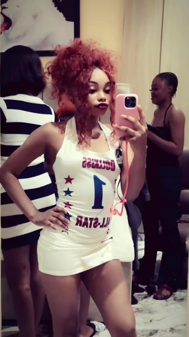 @ROSHEEDAT🎀🥂🌸❤️