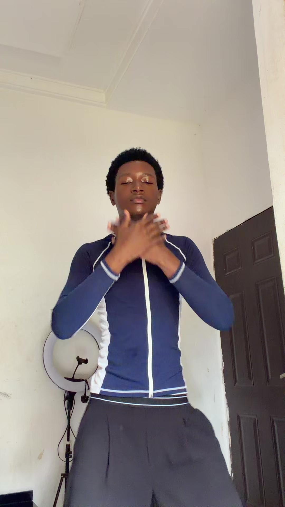 @Askitsemmy