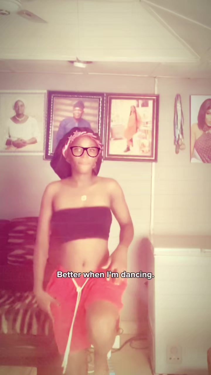 @ellybelly